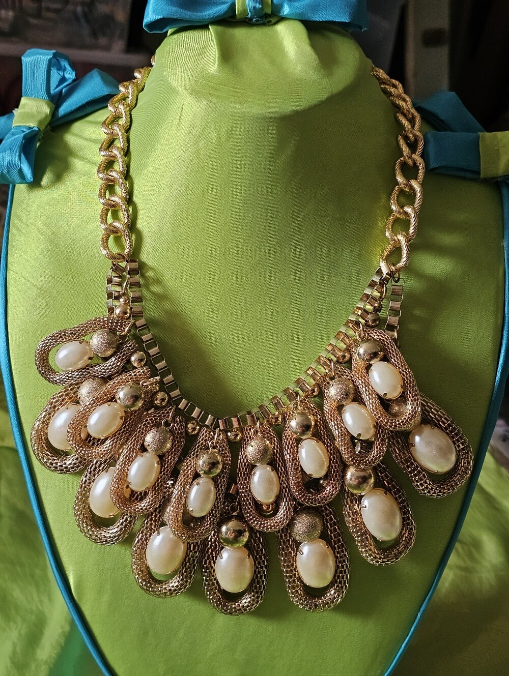Chunky Channel Style Necklace
